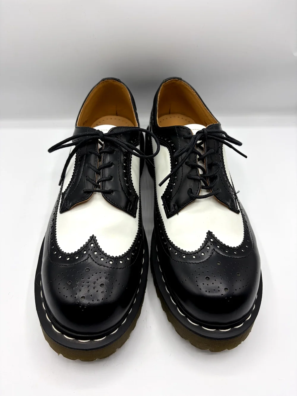 Dr.MartensVintage Rockabilly ,Dr. Martens Black and White Brogue Wingtip Oxfords